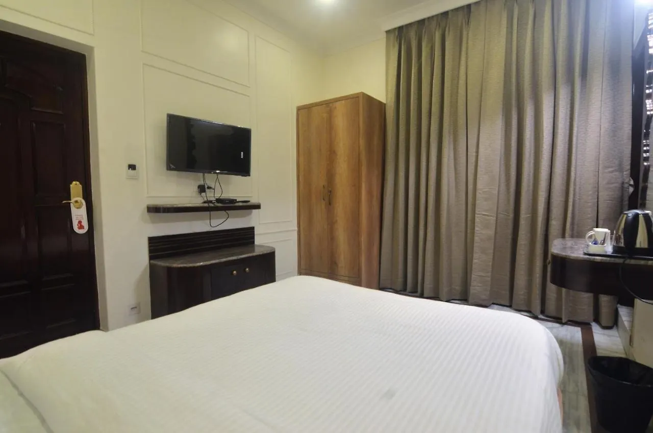 ***  Hotel Rio Benaras Varanasi India