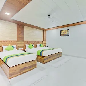 Hotel Nysha Palace Near Igi Airport