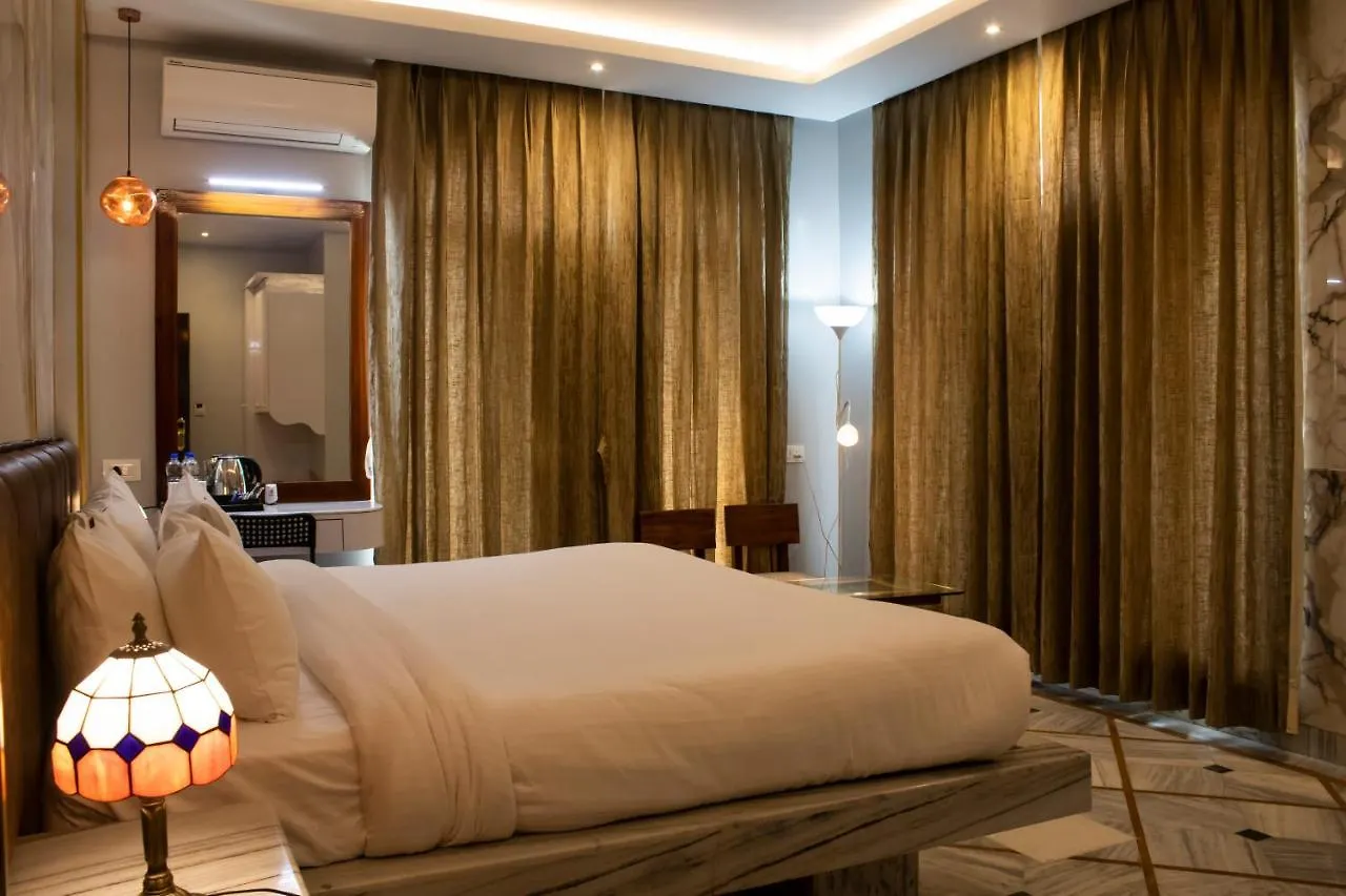 Hotel Rio Benaras Varanasi 3*,